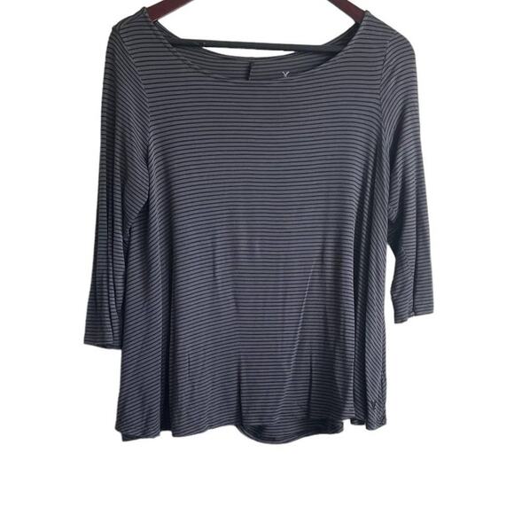 American Eagle Top Women S Gray Black Stripe Boat Neck 3/4‎ Sleeve Stretch Light - Picture 1 of 9
